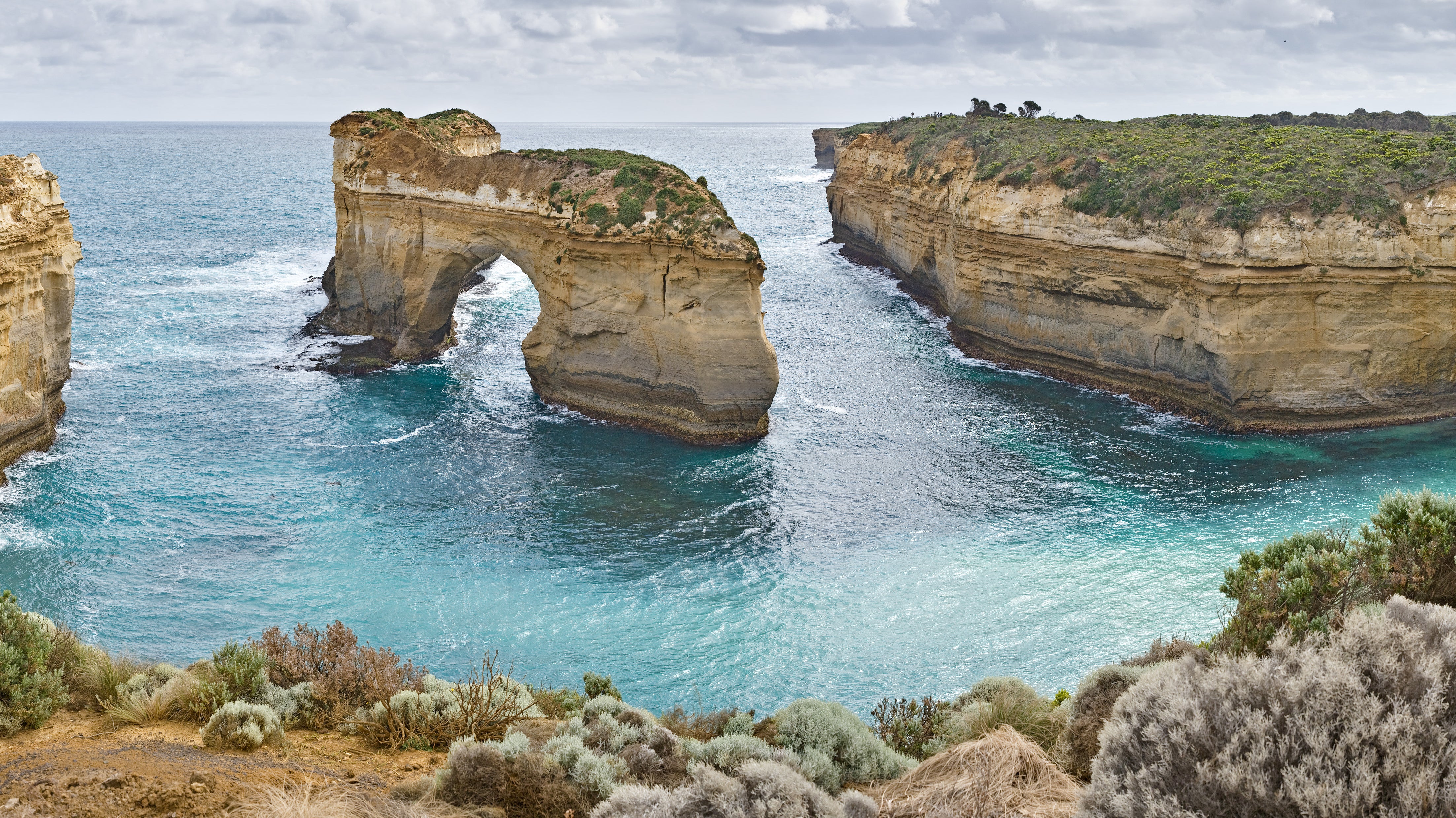 Island Archway on the Great Ocean Road in Victoria, Australia | David Iliff